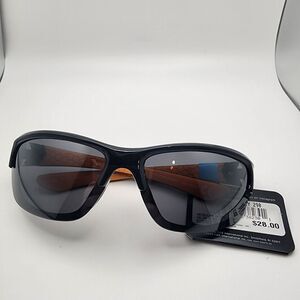 NWT Foster Grant Advanced Comfort Black & Orange Sunglasses
